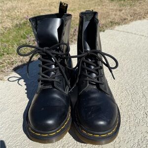 Dr. Martens 1460 Women’s Black Smooth Leather Lace Up Boots